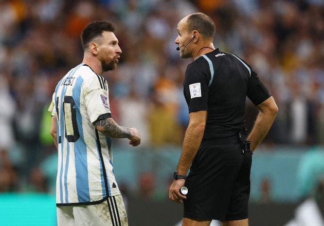 Messi sobre el árbitro: “La FIFA tiene que reveer eso, que el árbitro no esté a la altura”
