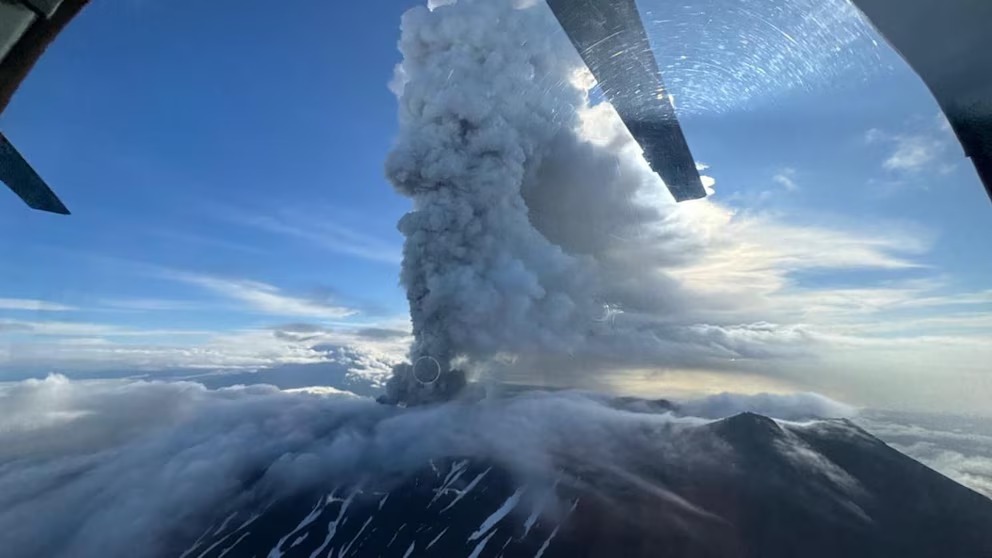 El volcán ruso Krasheninnikov entró en erupción luego de más de 400 años inactivo