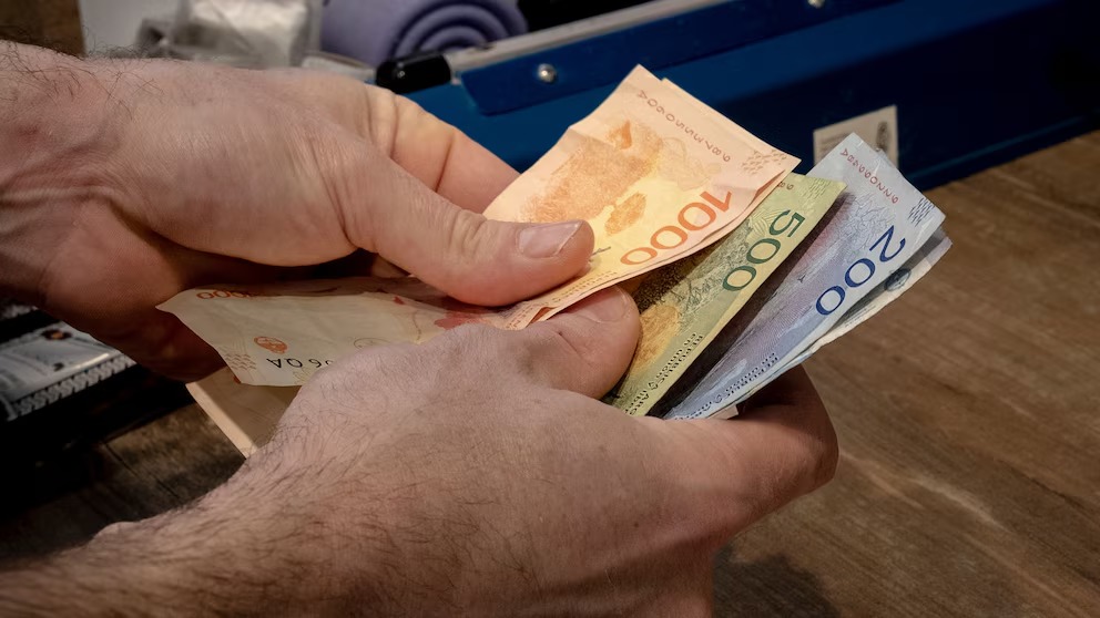 Salario Mínimo Vital y Móvil de octubre 2025: cómo quedó el valor por hora y la jornada completa