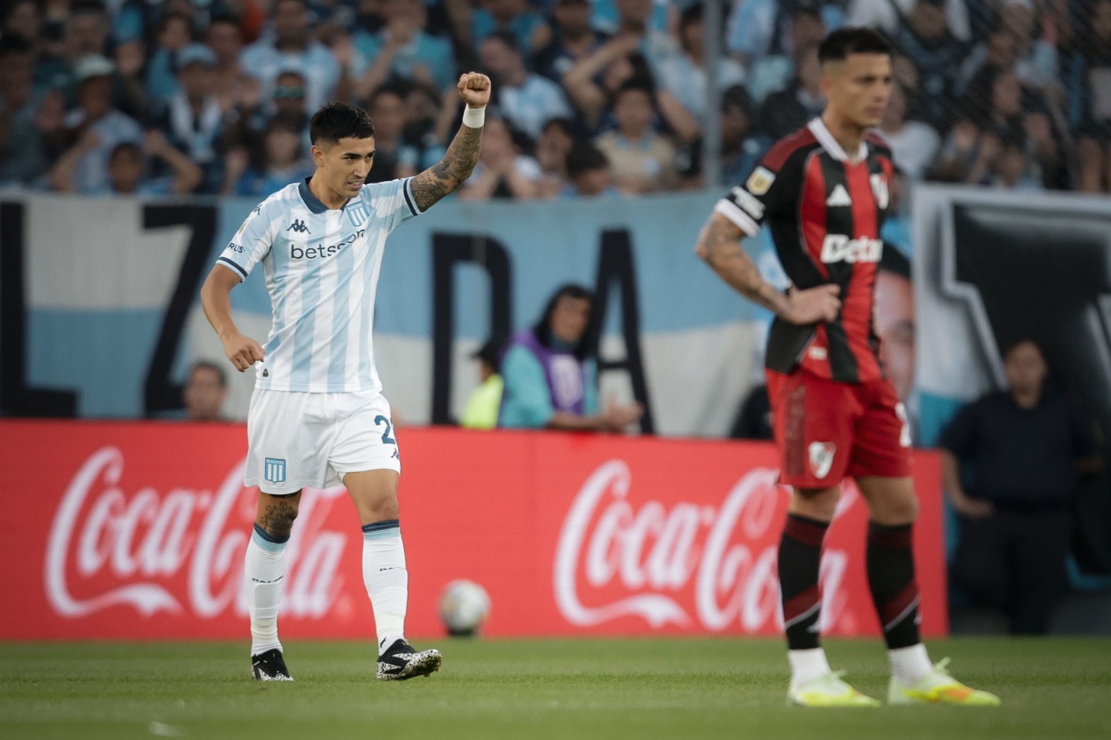 Mala para River Plate: fue derrotado por Racing y lo eliminó en los octavos del Torneo Clausura
