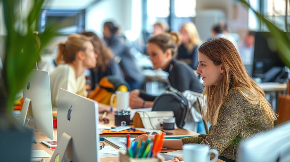 Modernización laboral del Gobierno: qué dice sobre vacaciones, indemnizaciones, despidos y los “bancos de horas”