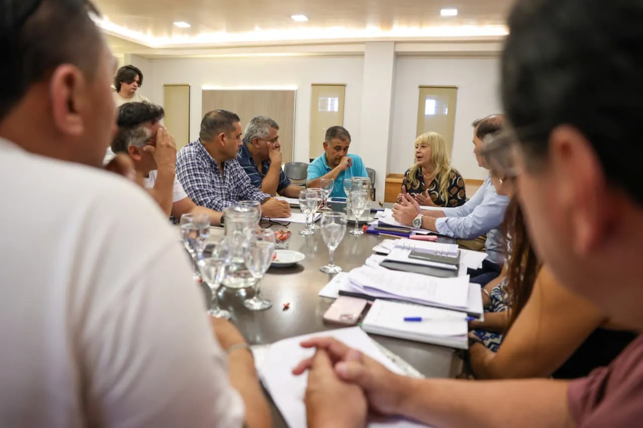 La Municipalidad de San Miguel de Tucumán avanza en la reglamentación de ordenanzas que regulan el servicio de transporte por Apps