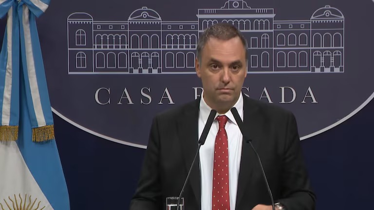 “Mi patrimonio lo construí antes de entrar al Gobierno, no tengo nada que esconder”, declaró Manuel Adorni