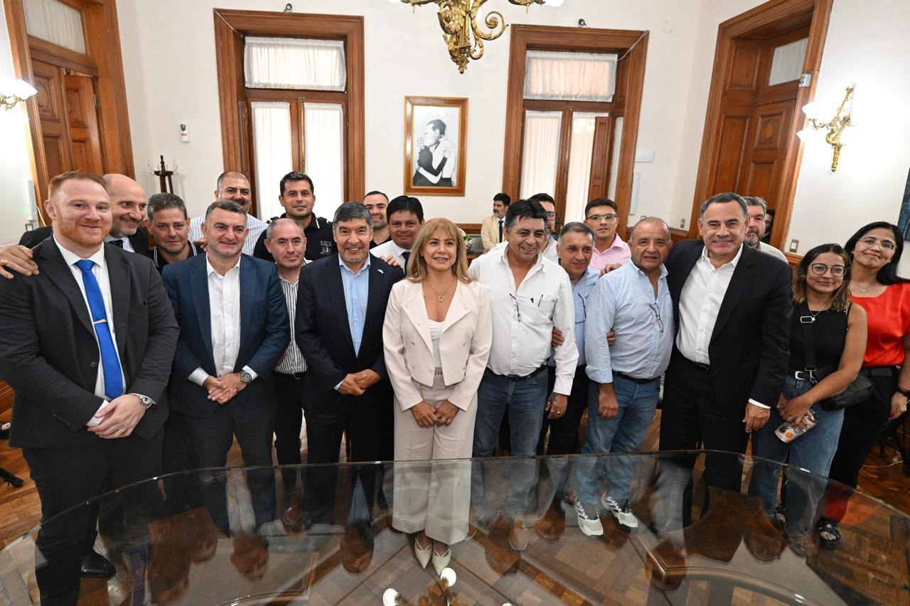 La provincia de Tucumán y los trabajadores del Subsidio de Salud sellaron un acuerdo salarial