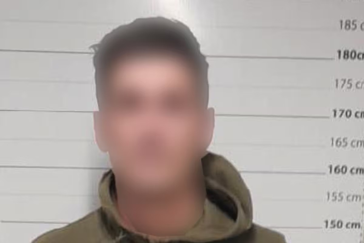 Relatos salvajes: atacó a patadas en la cabeza a un empleado porque le impidió entrar a un local con una bicicleta y le produjo lesiones graves