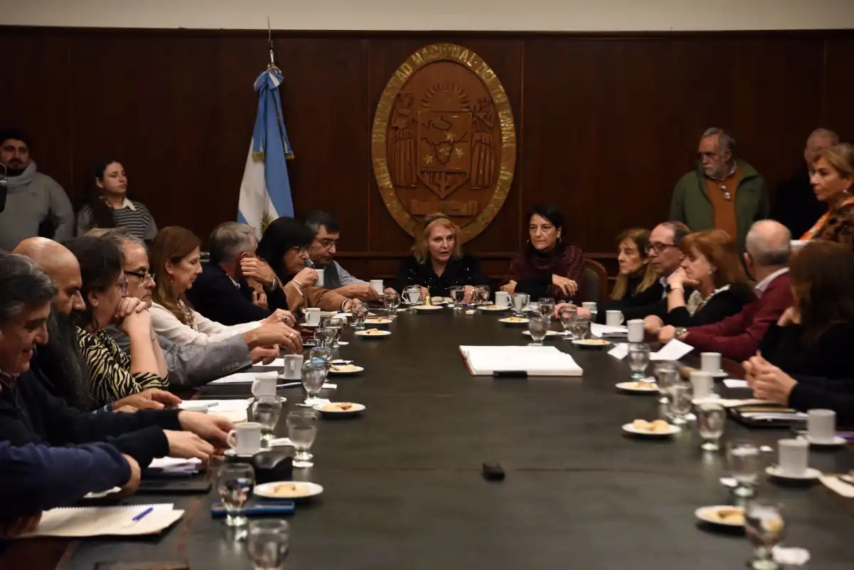 Conflicto en la UNT: el Consejo Superior suspendió la Asamblea y la Junta Electoral deberá definir un nuevo cronograma