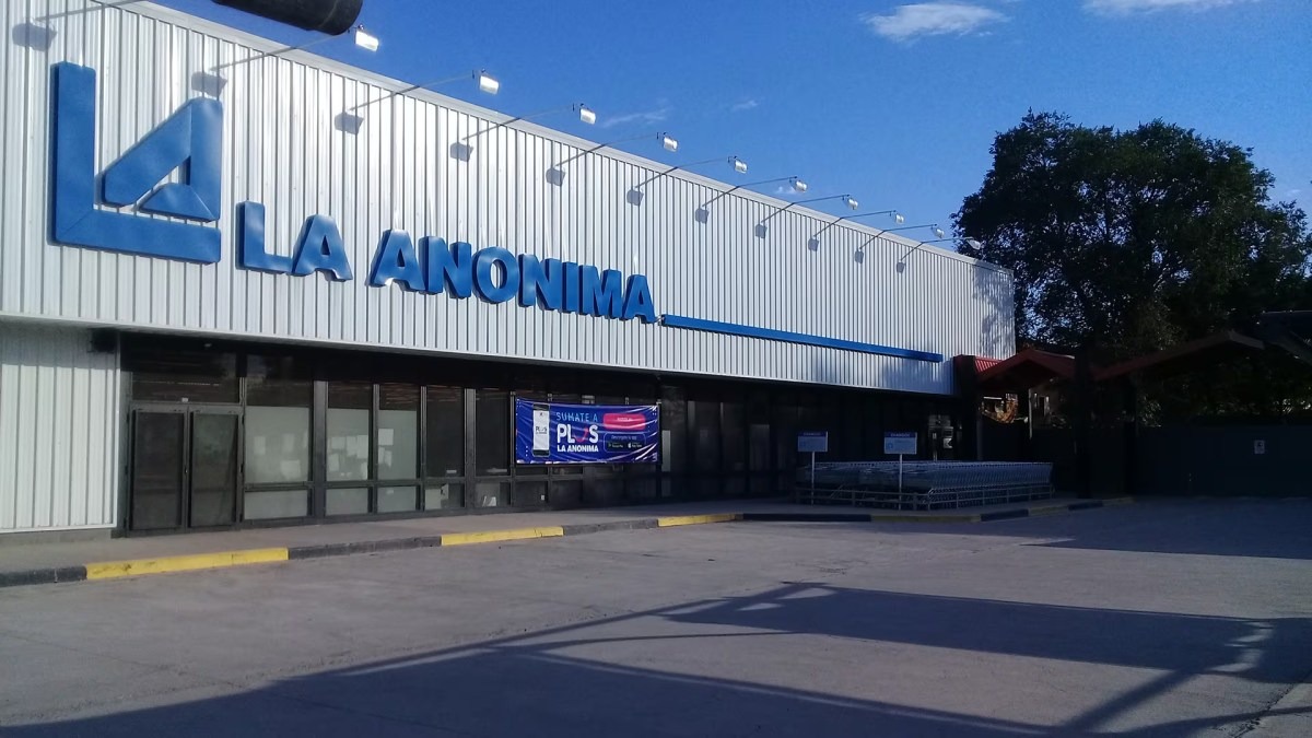 La Anónima inicia esta semana la reapertura de las dos sucursales del ex Híper Libertad en SM de Tucumán