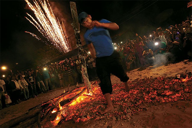 El fuego que todo lo cura: los misterios detrás de la mística Noche de San Juan