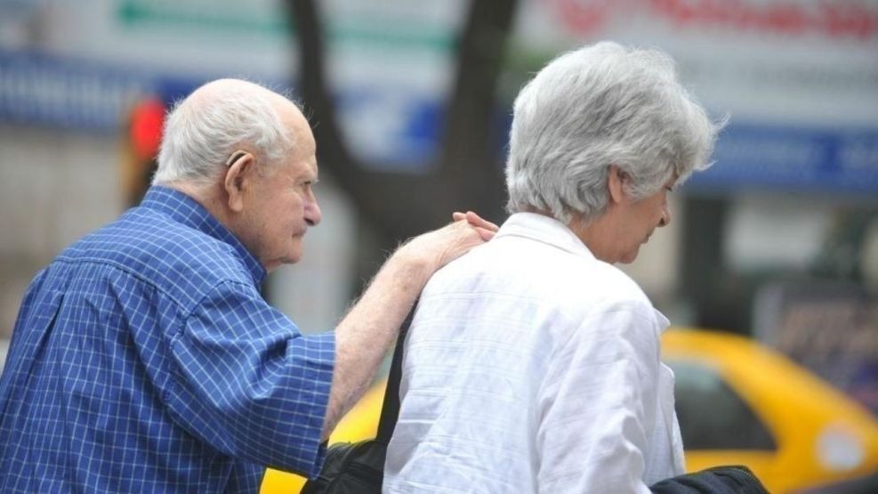 El Gobierno confirmó que pagará en julio el bono de hasta $70.000 para jubilados y pensionados