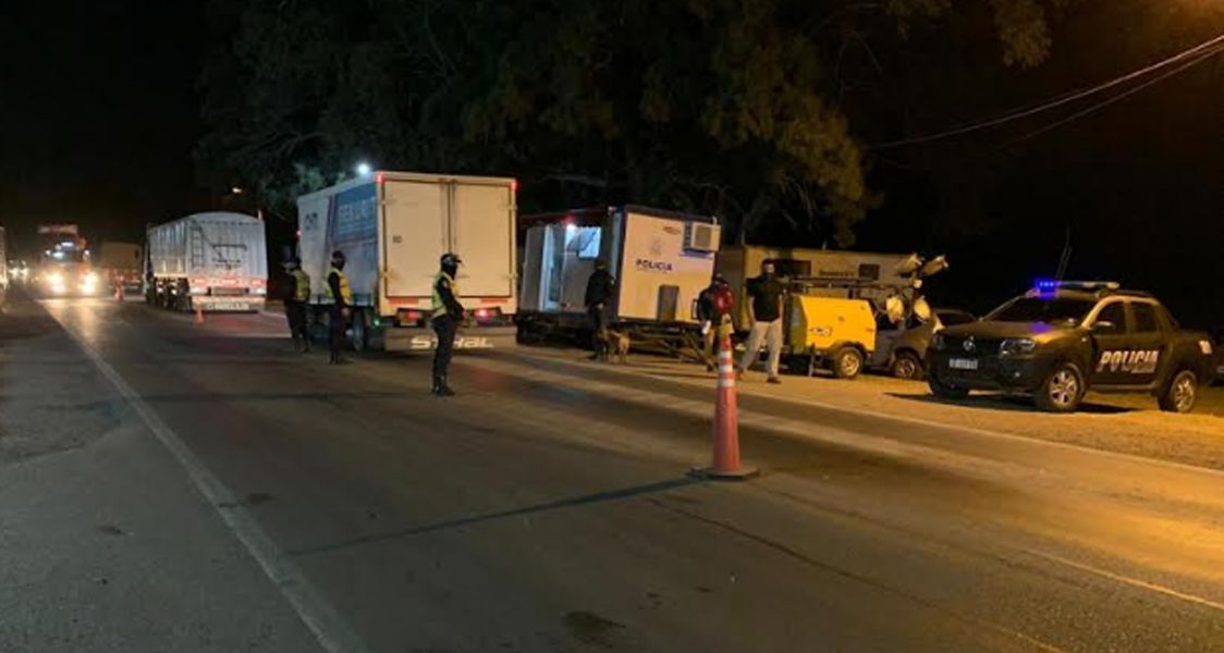 Falsos policías asaltaron a un camionero en Ruta 34 y le robaron 1,5 millones de pesos