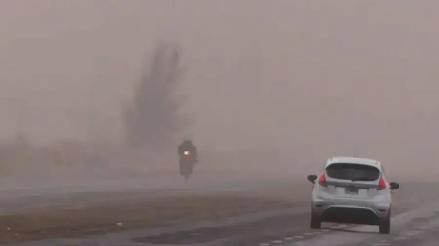 Tucumán, bajo alerta naranja por viento Zonda: prevén ráfagas de hasta 80 km/h y una fuerte suba de la temperatura