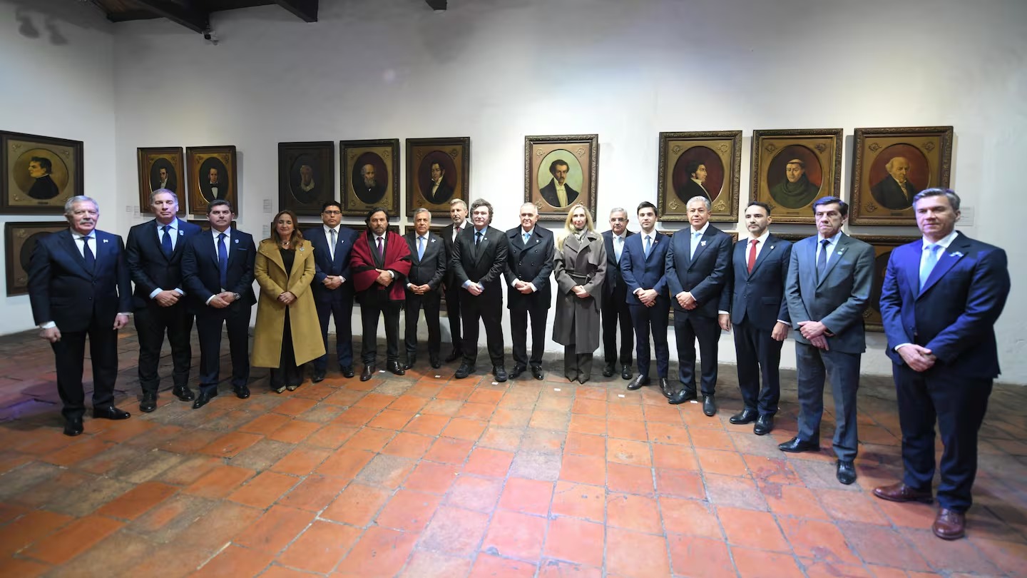Desde Tucumán el Presidente Milei destacó la baja de la inflación y la reducción de la pobreza, además agradeció a los gobernadores aliados: “Contamos con su apoyo”