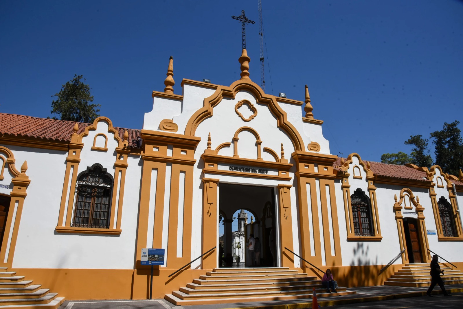 SM de Tucumán: ¿Sabías que el Cementerio del Oeste tiene visitas guiadas y una muestra fotográfica premiada?