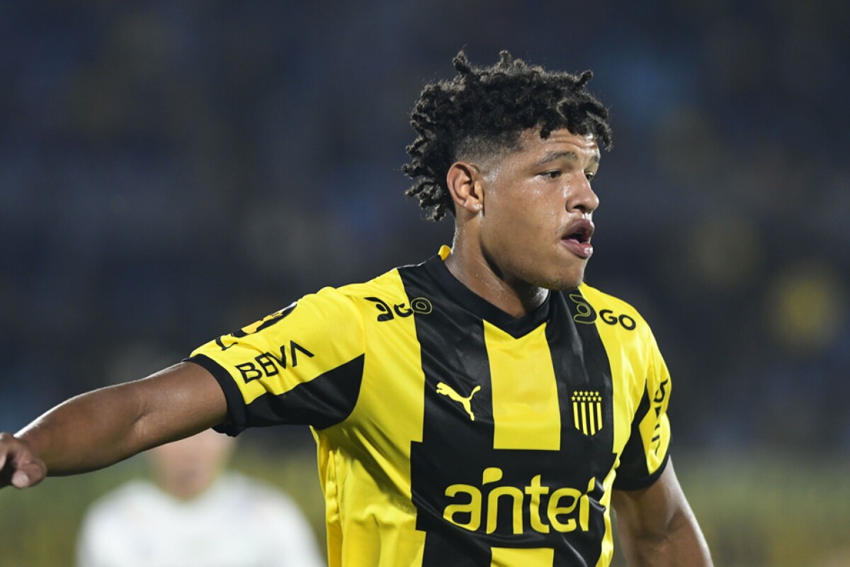 Conmoción en el fútbol: murió el jugador uruguayo Bruno Betancor a los 22 años