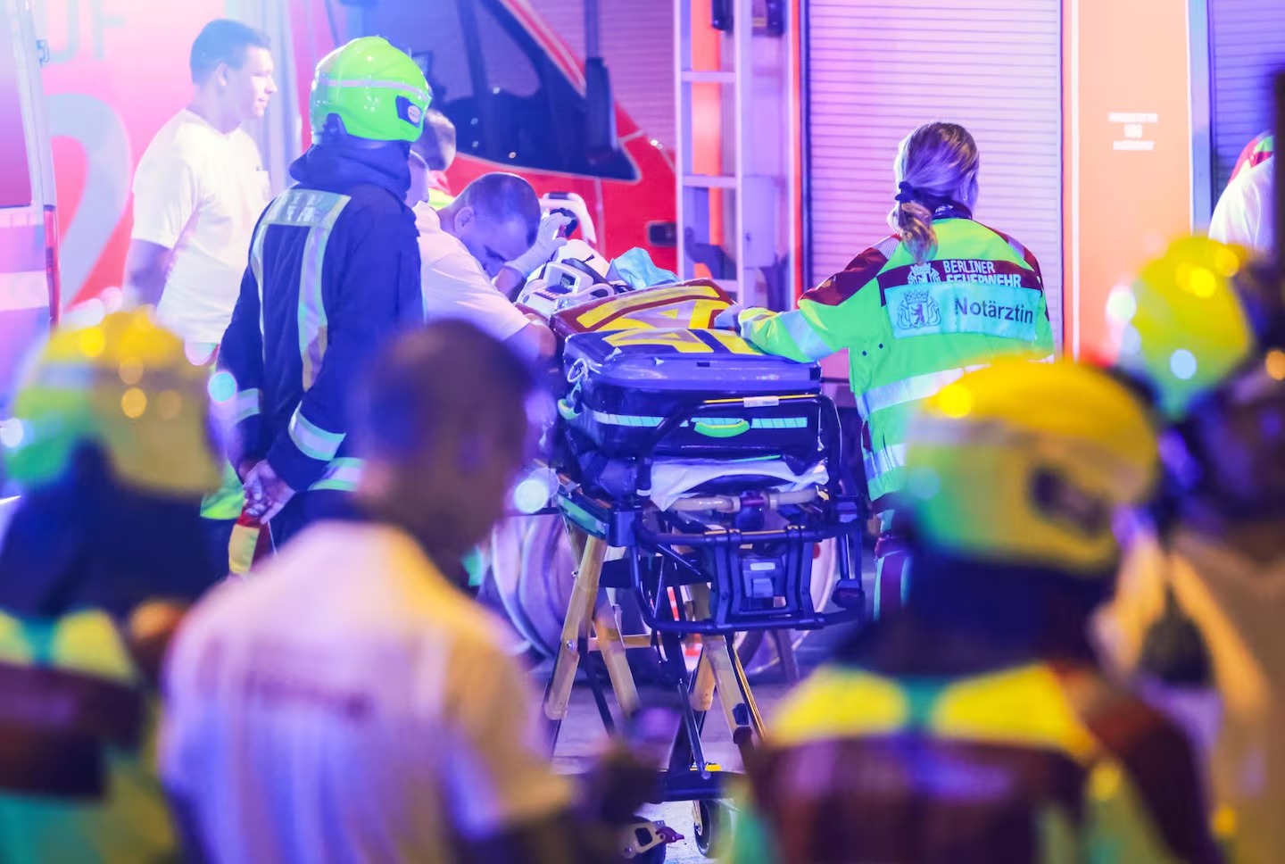 Marcha del Orgullo en Berlín: el conductor de una camioneta atropelló a una multitud ocasionando un muerto y 15 heridos