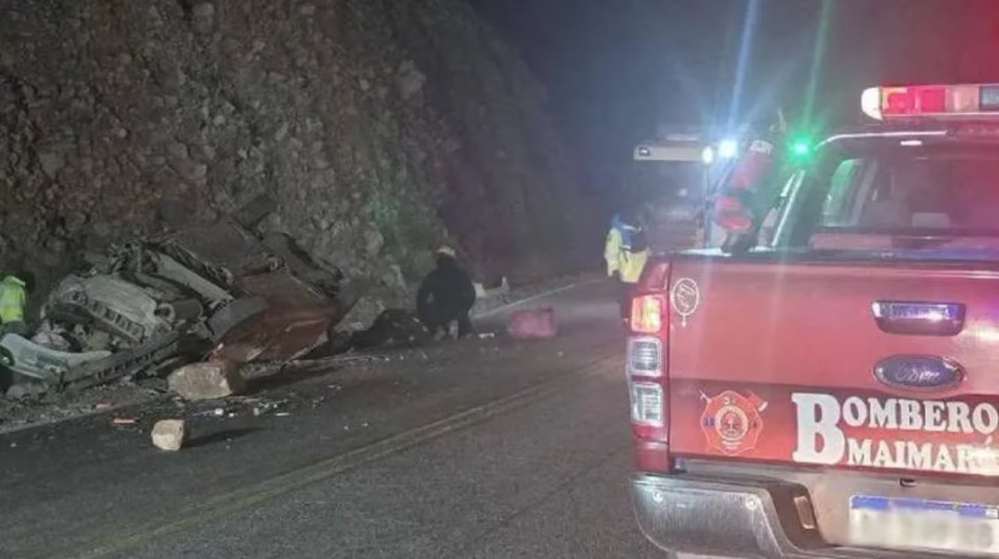Un niño de 11 años murió en un accidente: viajaba con su familia y el auto cayó por un barranco de 50 metros
