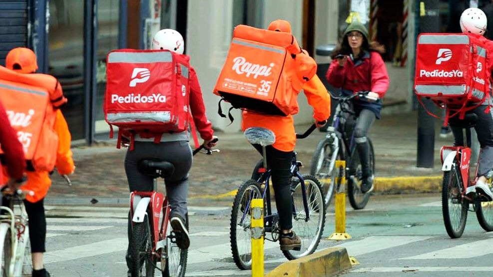 Cuánto cobra un repartidor de delivery por cada pedido y cuántos necesita hacer al mes para no caer en la pobreza