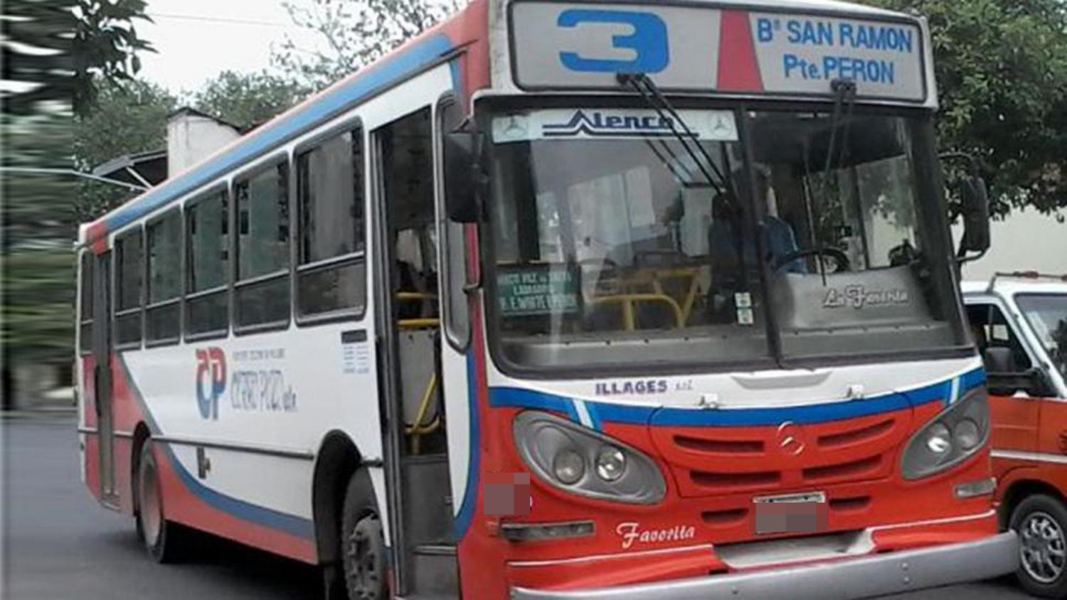Maniobras al límite y vidas en juego: la imprudencia como norma en los colectivos de Tucumán