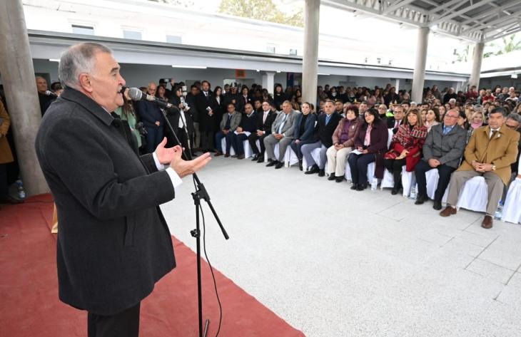 El gobernador Jaldo inauguró el nuevo edificio de la Escuela N°120 en Leales