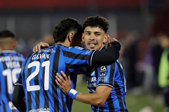 Atlético Tucumán goleó a Independiente y clasificó a los cuartos de la Copa Argentina