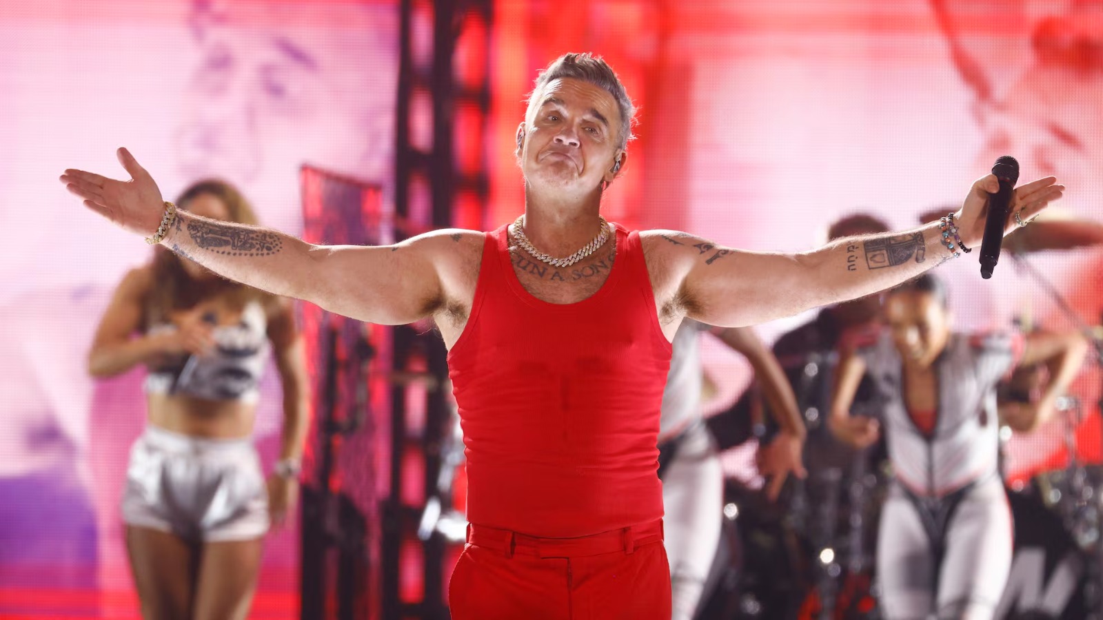 El cantante Robbie Williams revela su diagnóstico de autismo: “Eso explica muchísimo”