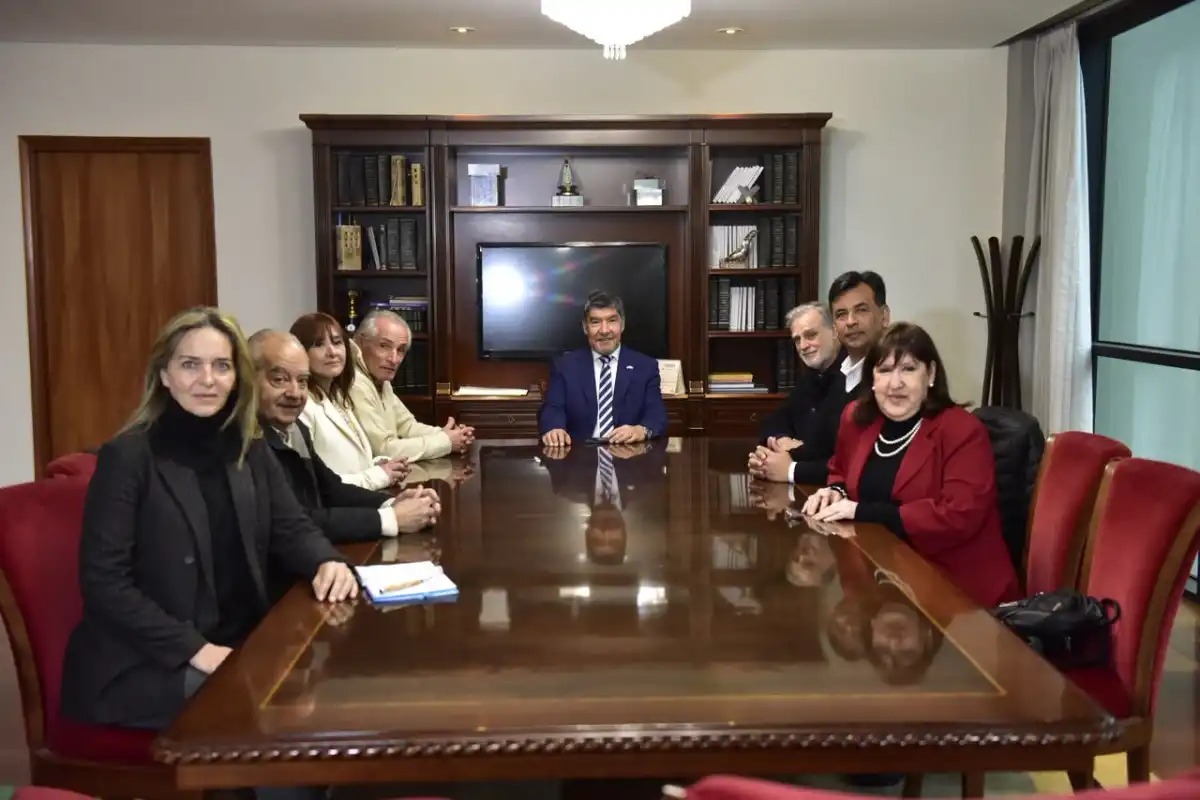 Piden avanzar con la Ley de Acceso a la Información Pública, el combate a la ludopatía y la Reforma Política en Tucumán
