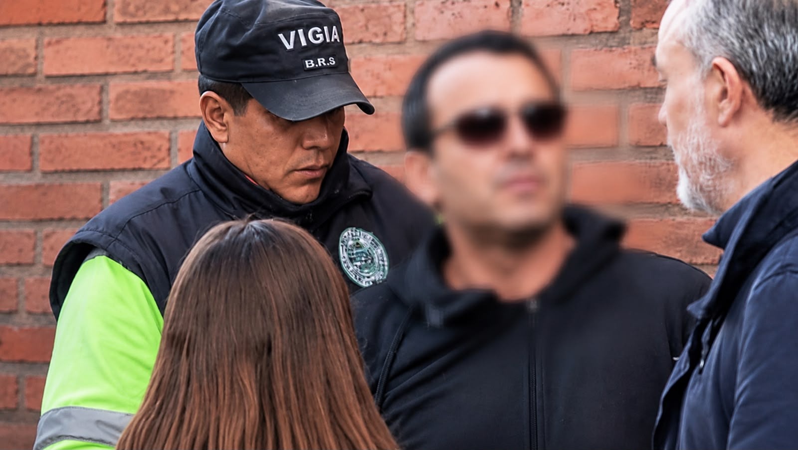Tensión en una escuela de Banda del Río Salí: detuvieron a un ciudadano israelí tras filmar a una secretaria y atacar a vigías municipales