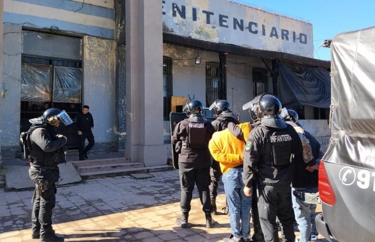 Tucumán: continúan los traslados de presos alojados en comisarías a cárceles de la provincia