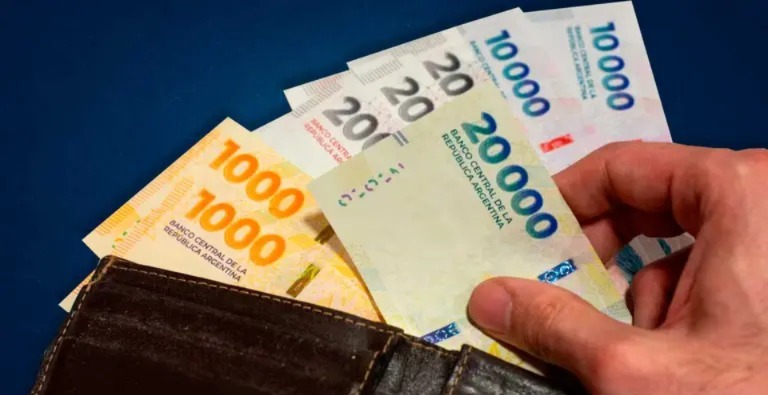 El Gobierno Nacional impulsa un salario mínimo garantizado de más de $1 millón en las negociaciones paritarias