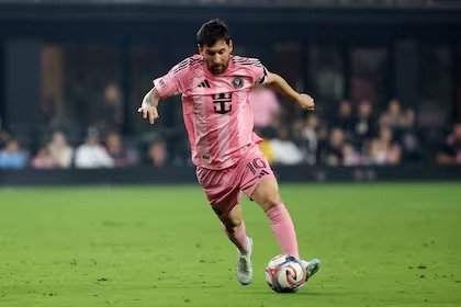 Alucinante Messi: cuatro goles, una asistencia y una jugada “a lo Maradona”, la histórica actuación del argentino en la victoria del Inter Miami