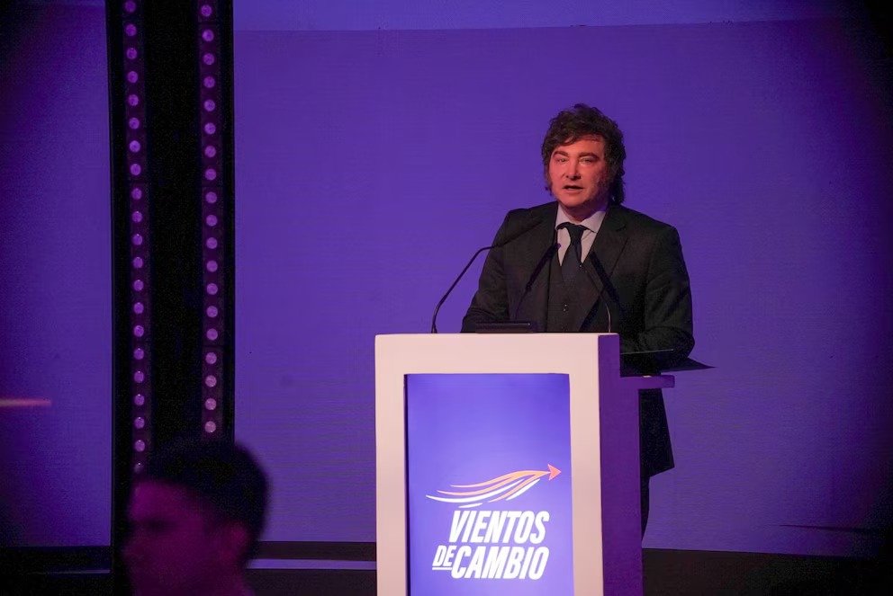 Milei: “Tenemos que mantenernos en este rumbo y que elijan los argentinos”