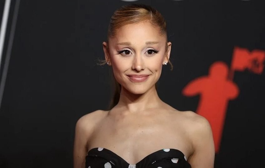 Ariana Grande se despide de los escenarios entre lágrimas