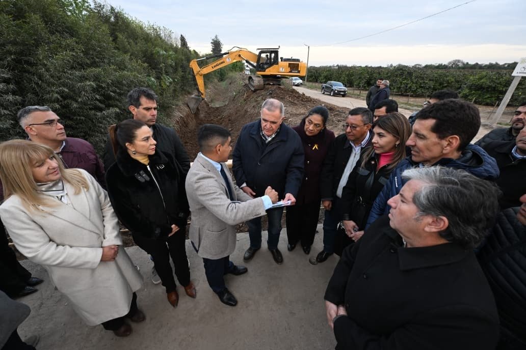 Jaldo inauguró obras y supervisó trabajos en San Pablo y Villa Nougués