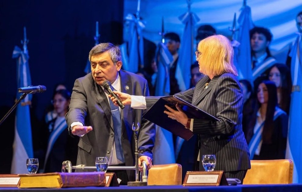 Asumieron las nuevas autoridades de la UNT: Sergio Mohamed como Rector y Horacio Madkud como vice