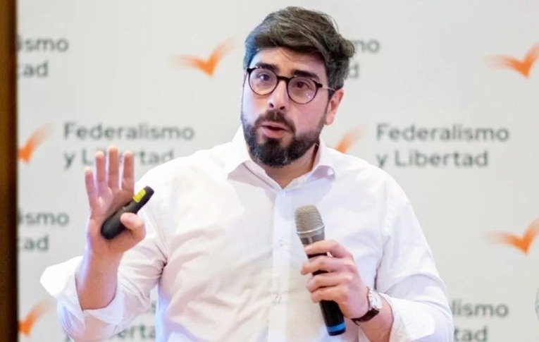 Menos ministerios, trámites digitales y revisión del gasto legislativo: la Reforma del Estado que propone La Libertad Avanza en Tucumán