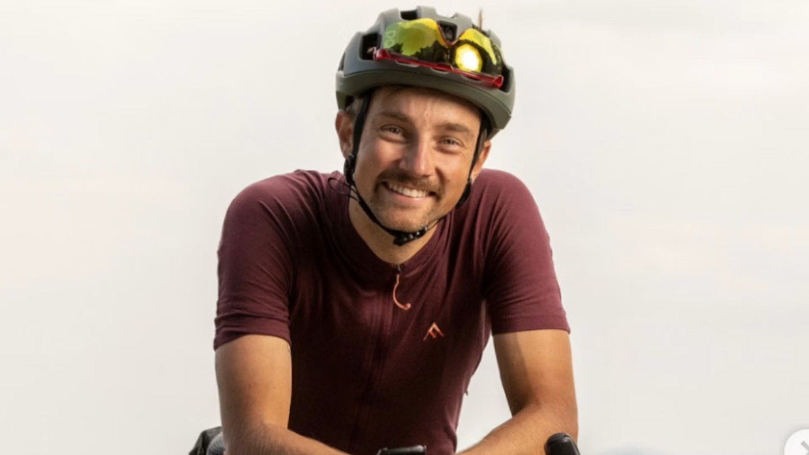 A los 36 años murió una estrella del ciclismo tras chocar con un ciervo