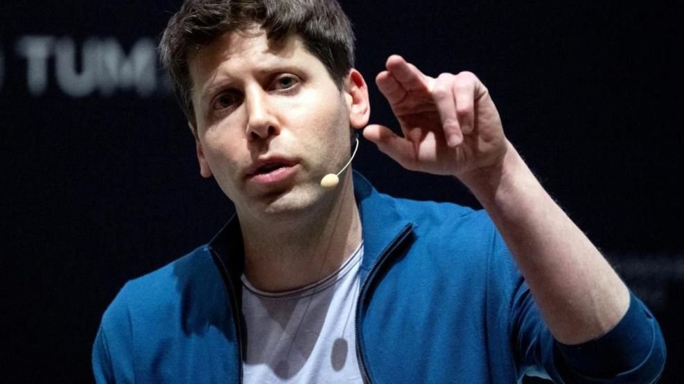 Sam Altman alertó sobre el avance de la IA: “El mundo tiene razón en tener miedo