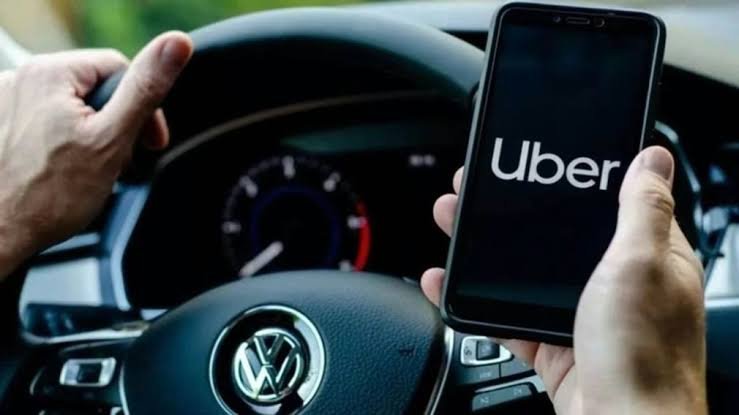Caso Uber en Tucumán: demoraron al conductor denunciado por una joven y secuestraron el vehículo para realizar pericias