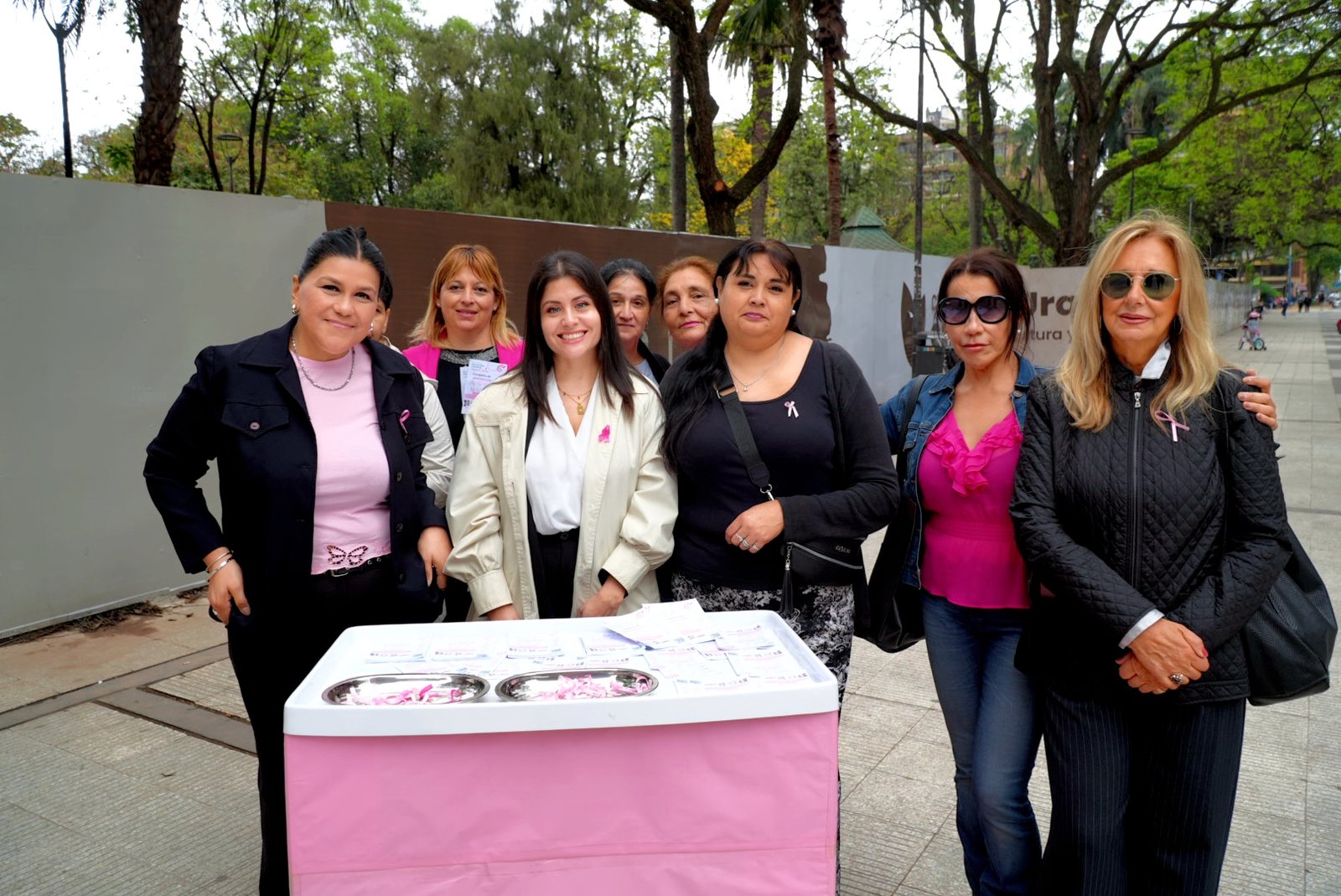 Octubre Rosa en Tucumán: superó el cáncer de mama y hoy recorre las plazas para concientizar a otras mujeres