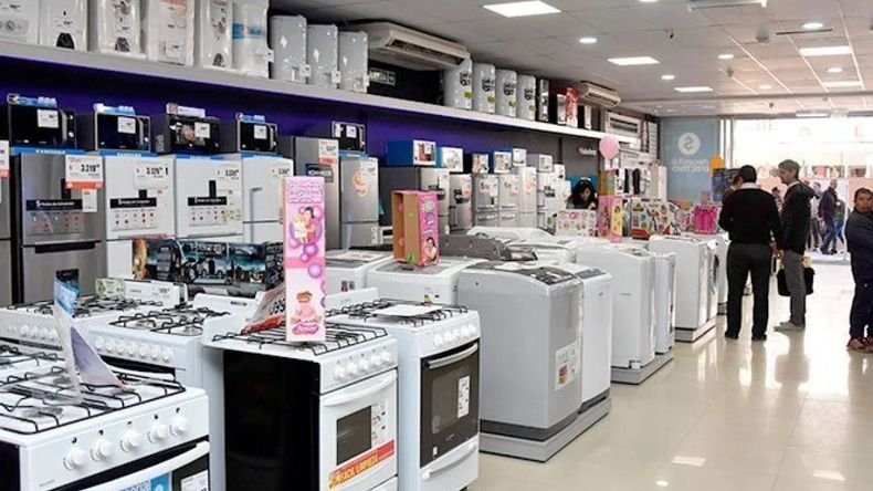 Economía: crece la morosidad en Argentina y más del 50% de los créditos de casas de electrodomésticos registra atrasos