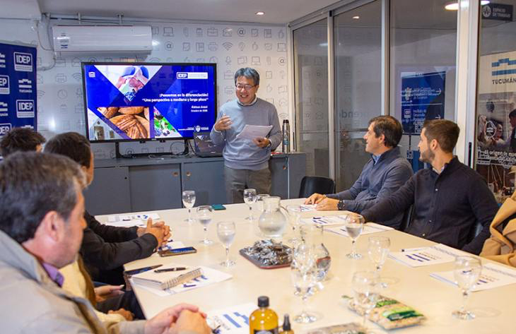 Lanzan en Tucumán un programa de asistencia empresarial con un experto japonés para mejorar la competitividad