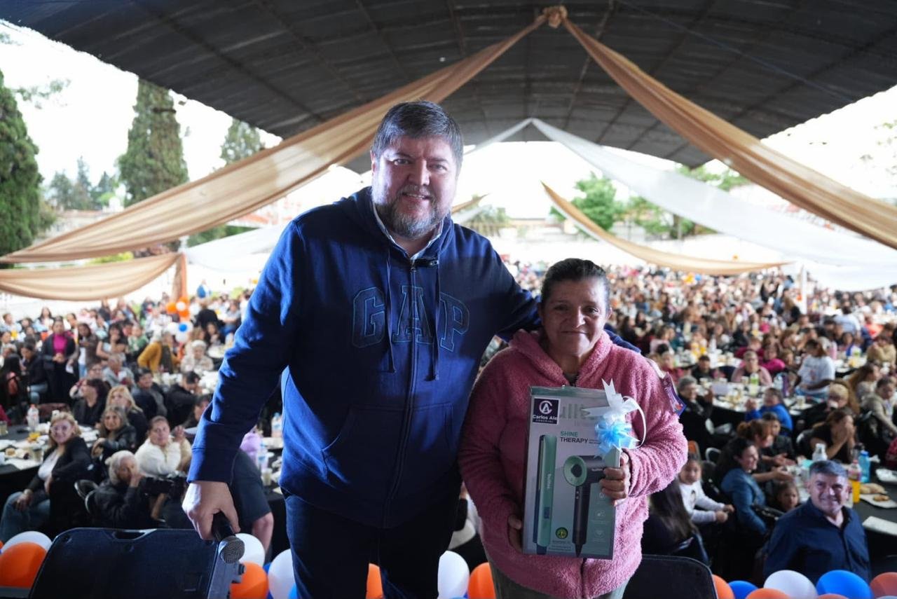 SM de Tucumán: más de mil mujeres participaron de una celebración por el Día de la Madre en el Club All Boys
