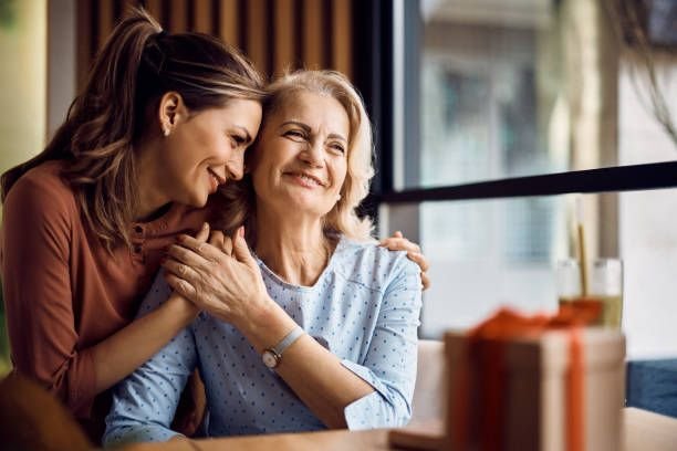 Día de la Madre: el amor que nos da la vida, nos acompaña siempre y ni siquiera la muerte puede borrar