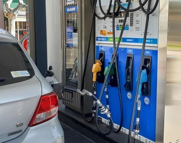 Luego de siete meses de caídas, la venta de combustibles repuntó y subió casi un 2% en septiembre